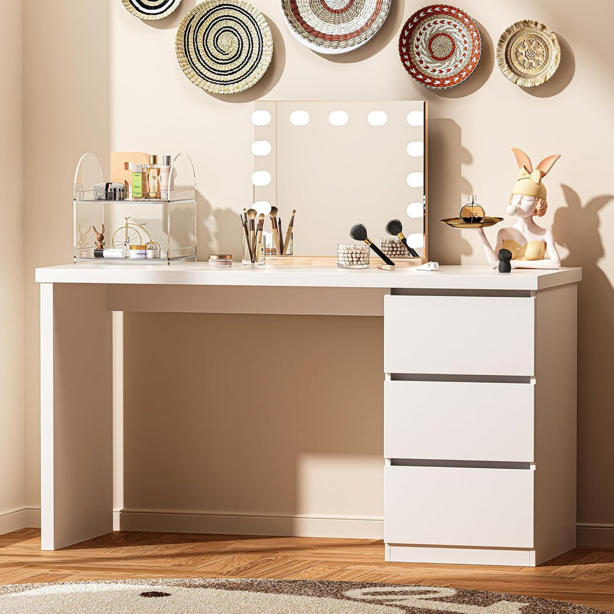 White Desk with Drawers D448507