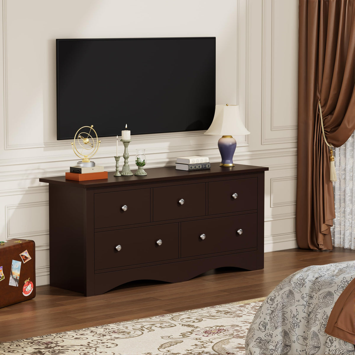 Brown 5 Drawer Dresser D8623